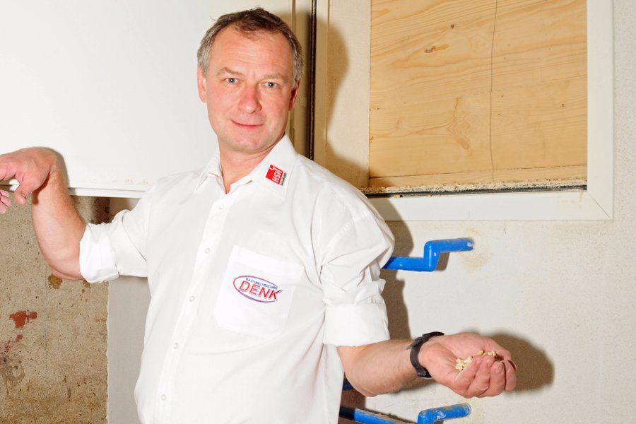 Es gab viele Vorüberlegungen zur Heiztechnik. Die Pelletsanlage ist eine gute Entscheidung. Sie beheizt eine Fläche von 500 m².