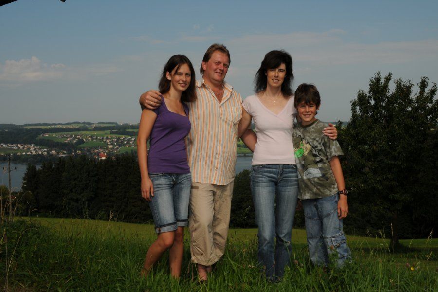 Maria + Fritz Hauser mit Tochter Carina und Sohn Tobias