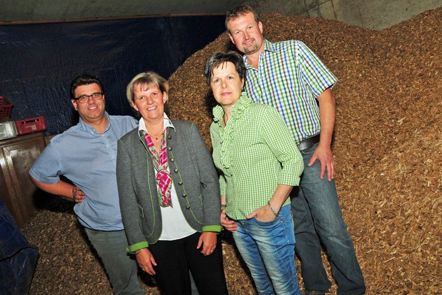 Durch die Hackgut-Heizung sparen wir uns viel Zeit. Wir müssen kein Holz mehr machen und geheizt wird automatisch. Ein toller Komfort!