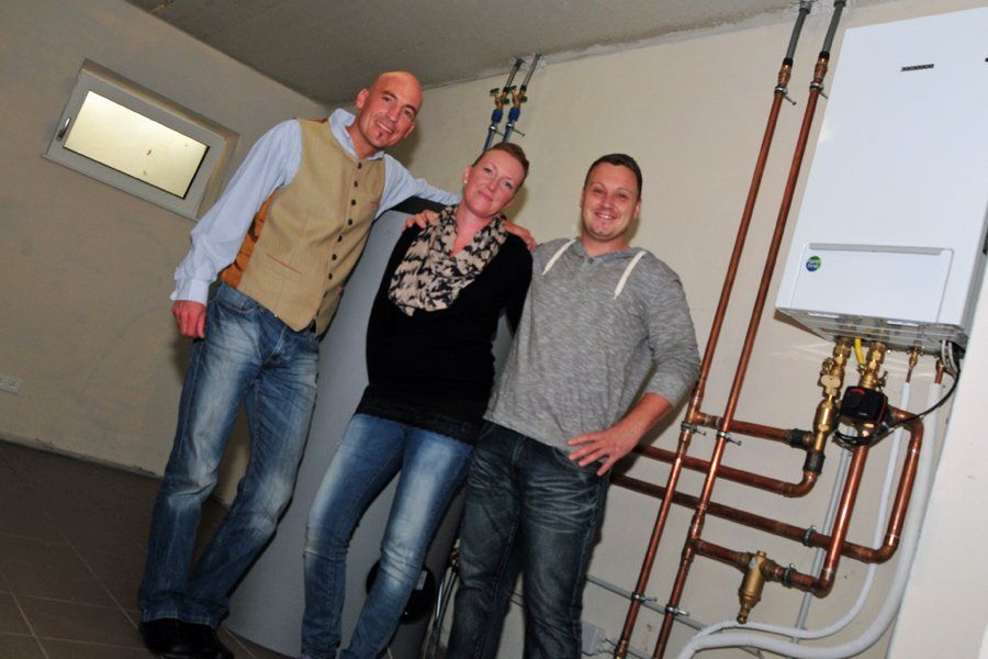Obwohl im ersten Winter die Fassade noch nicht fertig war, hatten wir es super warm zu sensationell günstigen Heizkosten. Wir würden uns wieder für die umweltfreundiche Wärmepumpe entscheiden.