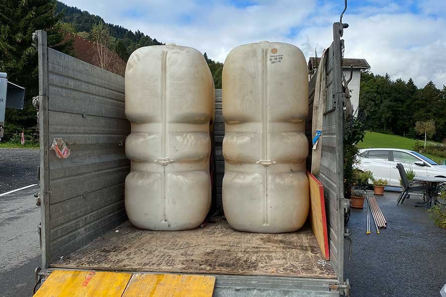 Sämtliche alte Komponenten und auch die Öltanks werden von uns fachgerecht entsorgt.