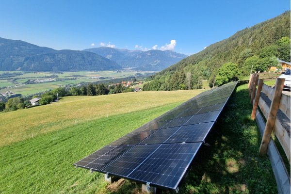 Sauberer Sonnenstrom am Bauernhof