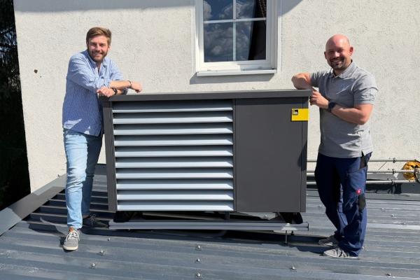 Luft-Wärmepumpe auf kleinstem Raum