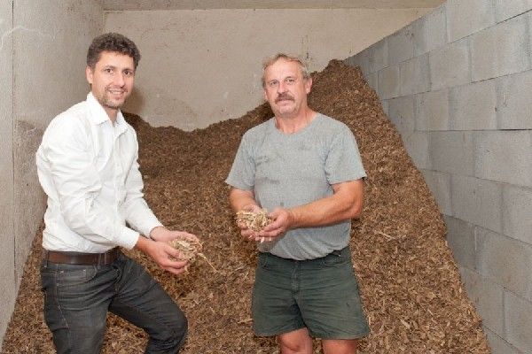 Eigenes Holz und viel Komfort