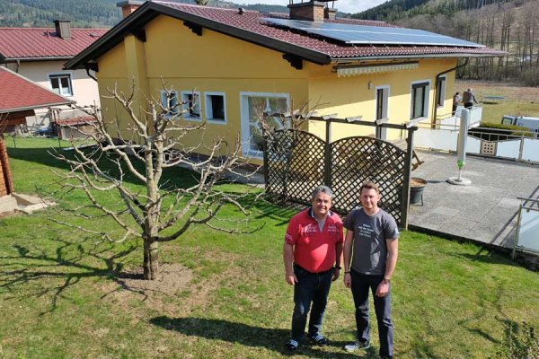 Sauberer Sonnenstrom für 2 Familien