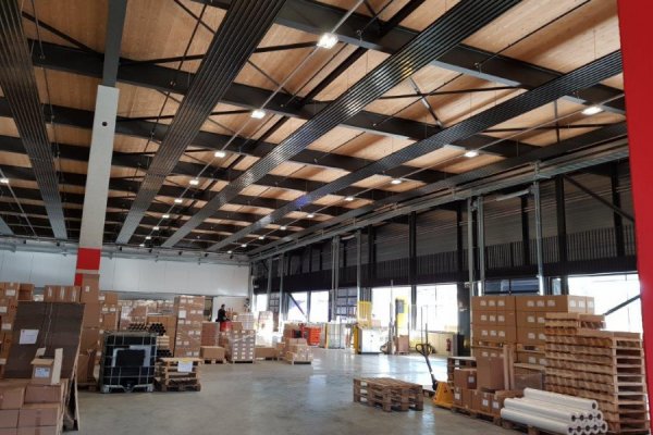 Deckenheizung für unsere neue Lagerhalle
