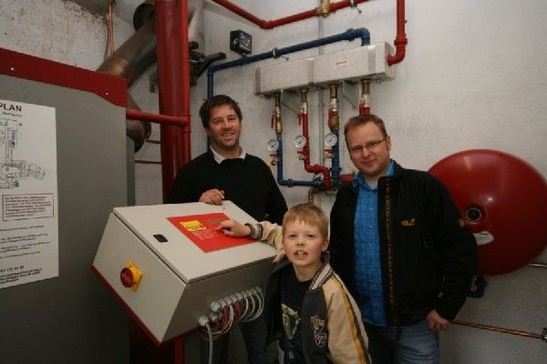 Bauernhof mit Hackschnitzel