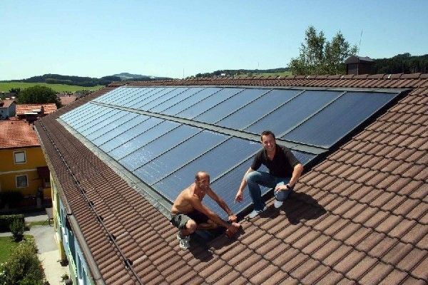 Senioren vertrauen der Sonne