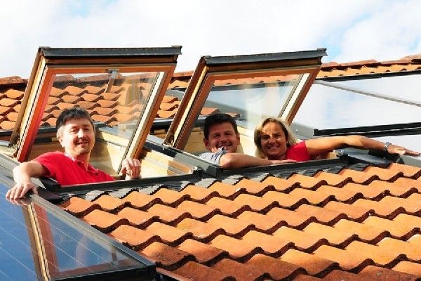 Wir stehen auf Holz + Sonne