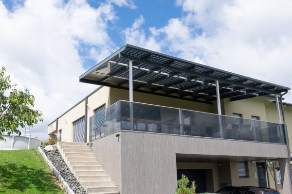 PV-Vordach für die Terrasse