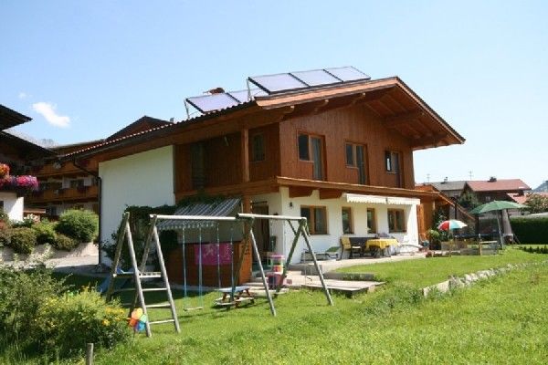 Heizen mit Holz und Sonne 